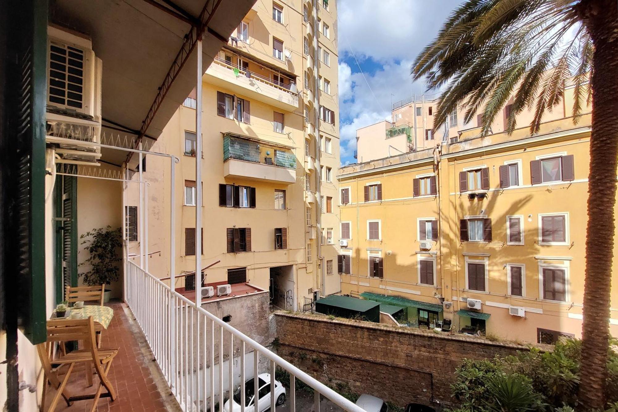 Apartment Balconcino Romantico A Via Aosta Rom
